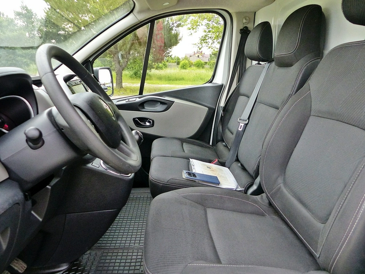 Renault Trafic - Zdjęcie 23