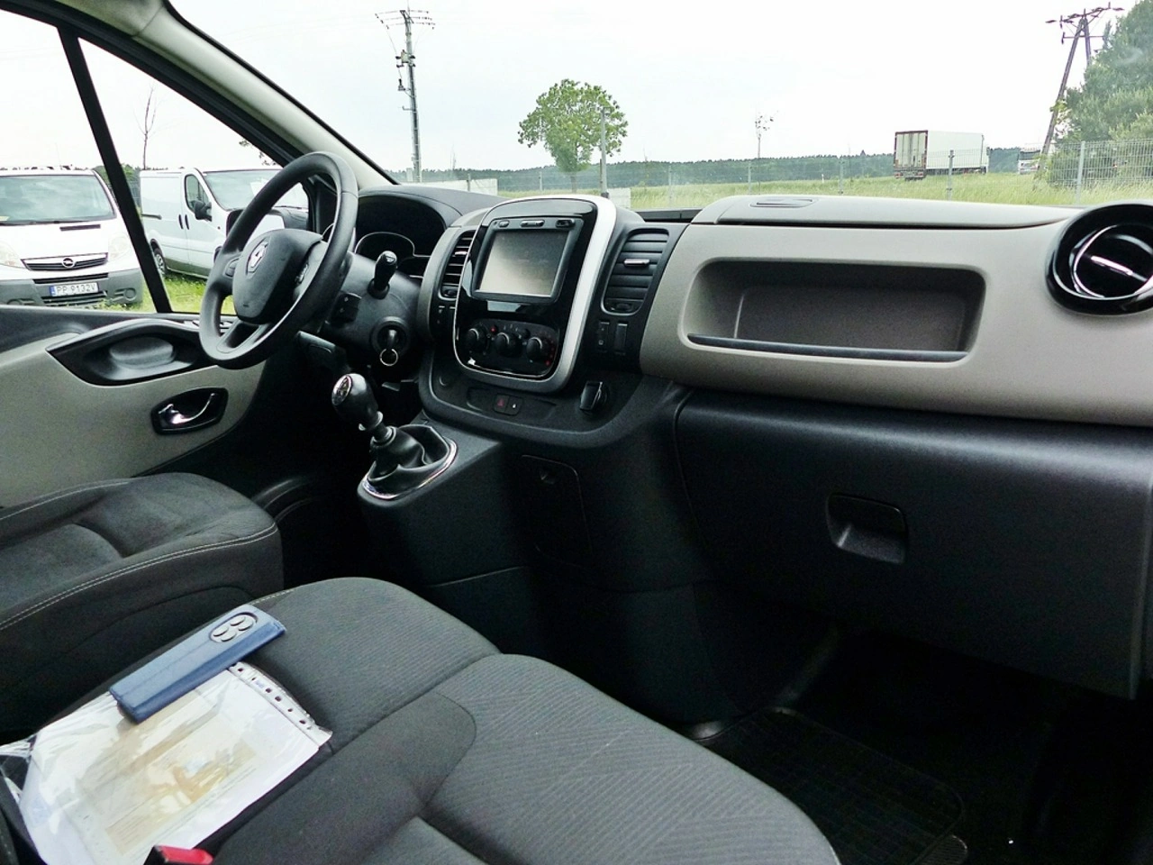 Renault Trafic - Zdjęcie 25