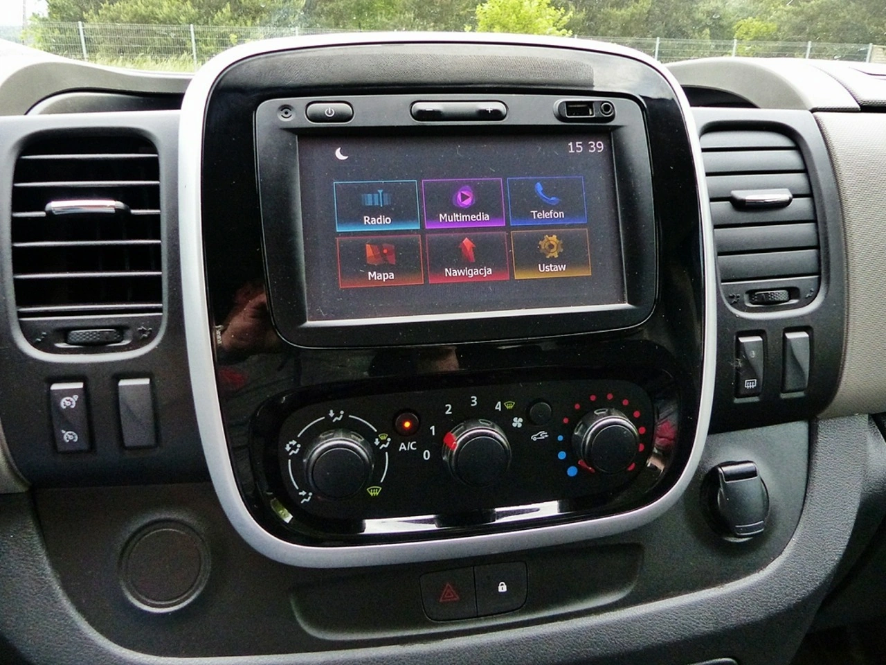 Renault Trafic - Zdjęcie 32
