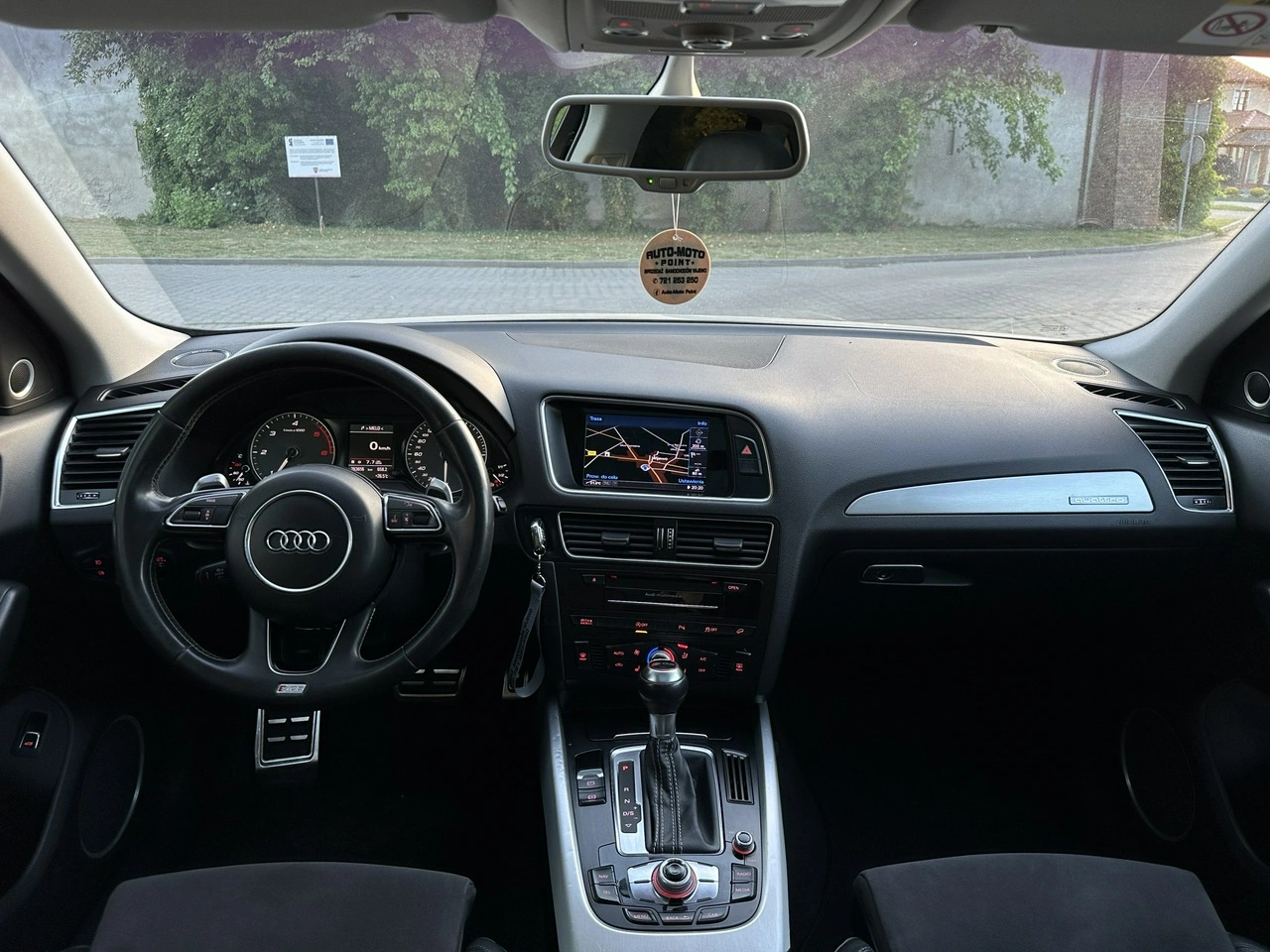 Audi SQ5 - Zdjęcie 11