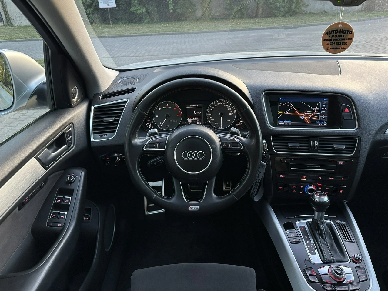 Audi SQ5 - Zdjęcie 12