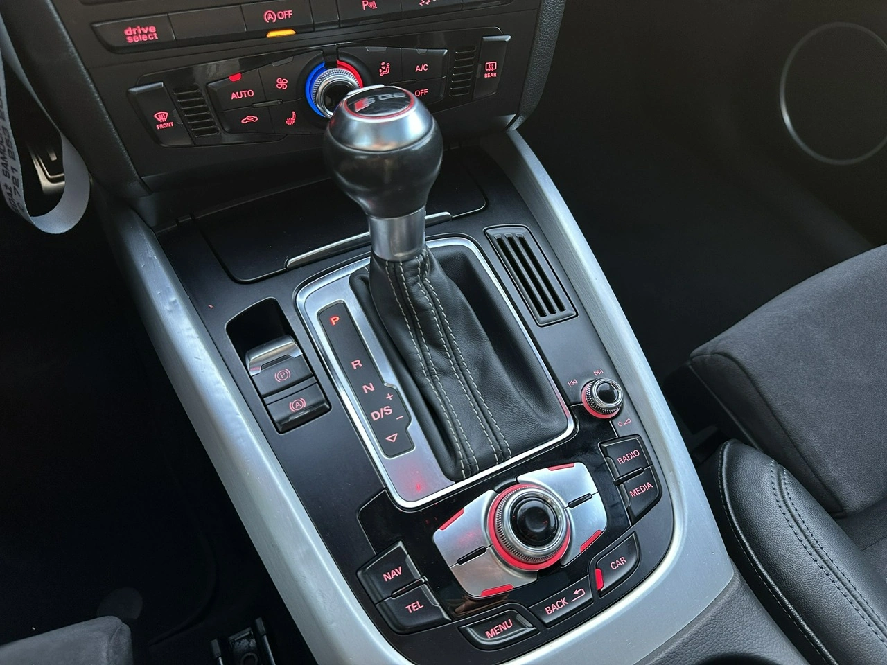 Audi SQ5 - Zdjęcie 35