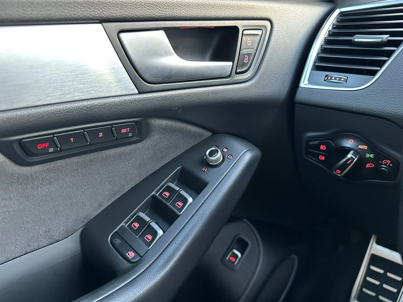 Audi SQ5 - Zdjęcie 41