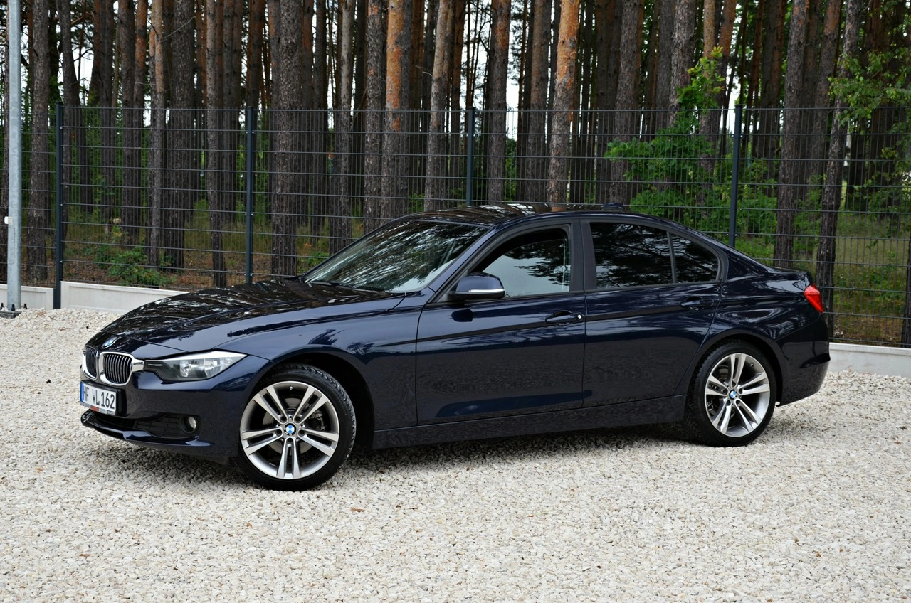 BMW 318 - Zdjęcie 11