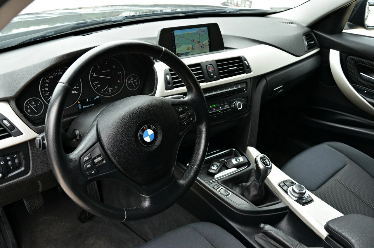 BMW 318 - Zdjęcie 28