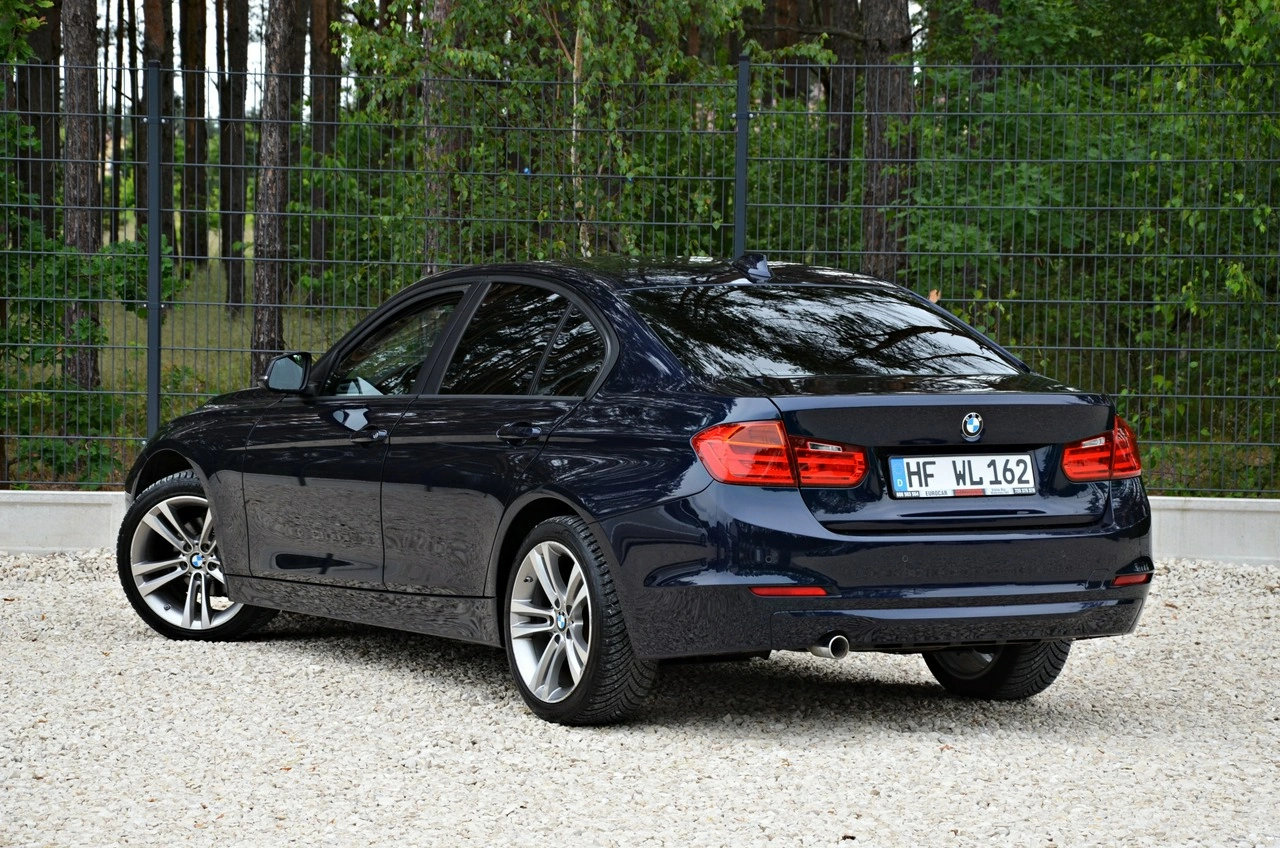 BMW 318 - Zdjęcie 2