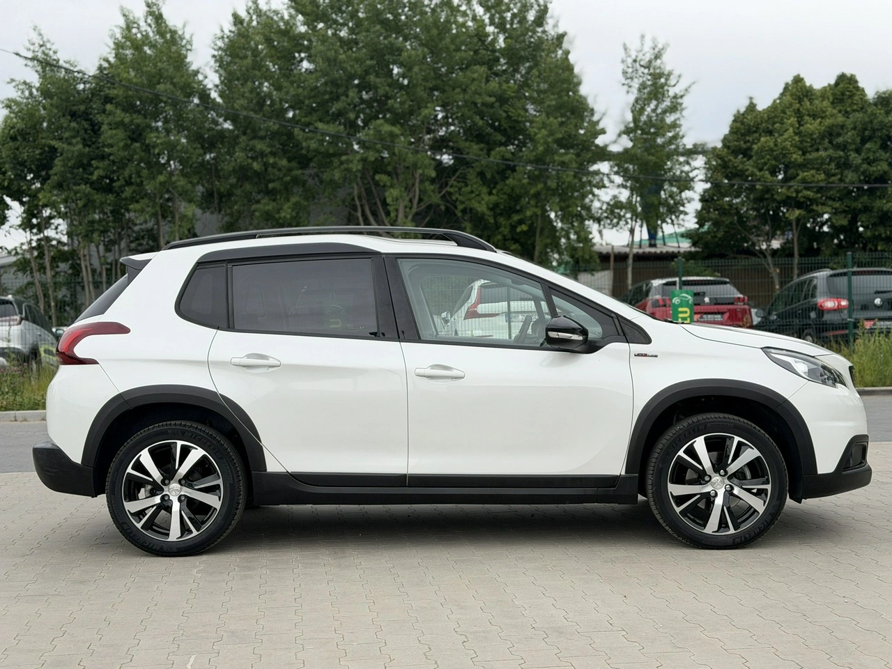 Peugeot 2008 - Zdjęcie 10