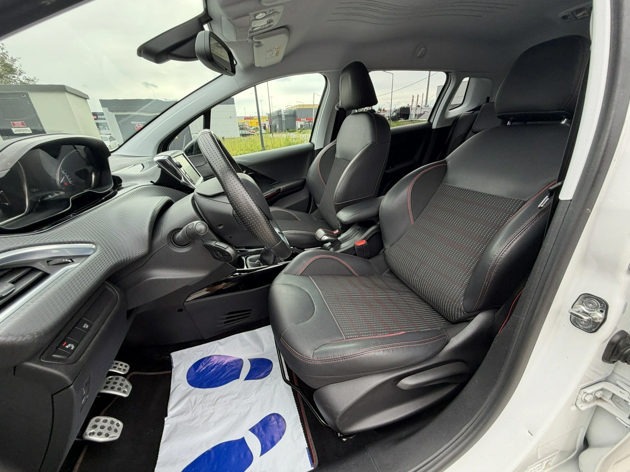 Peugeot 2008 - Zdjęcie 15