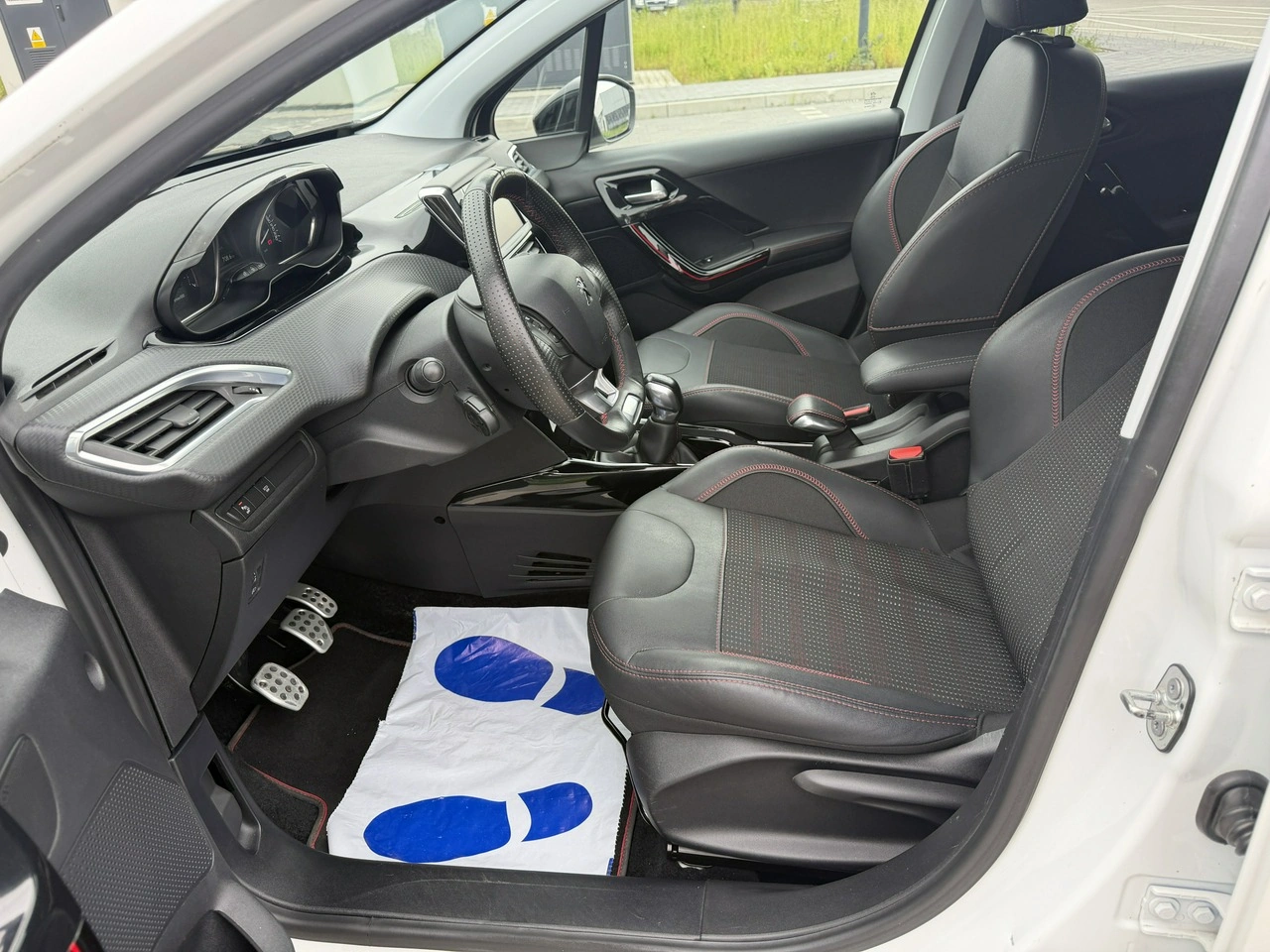Peugeot 2008 - Zdjęcie 16