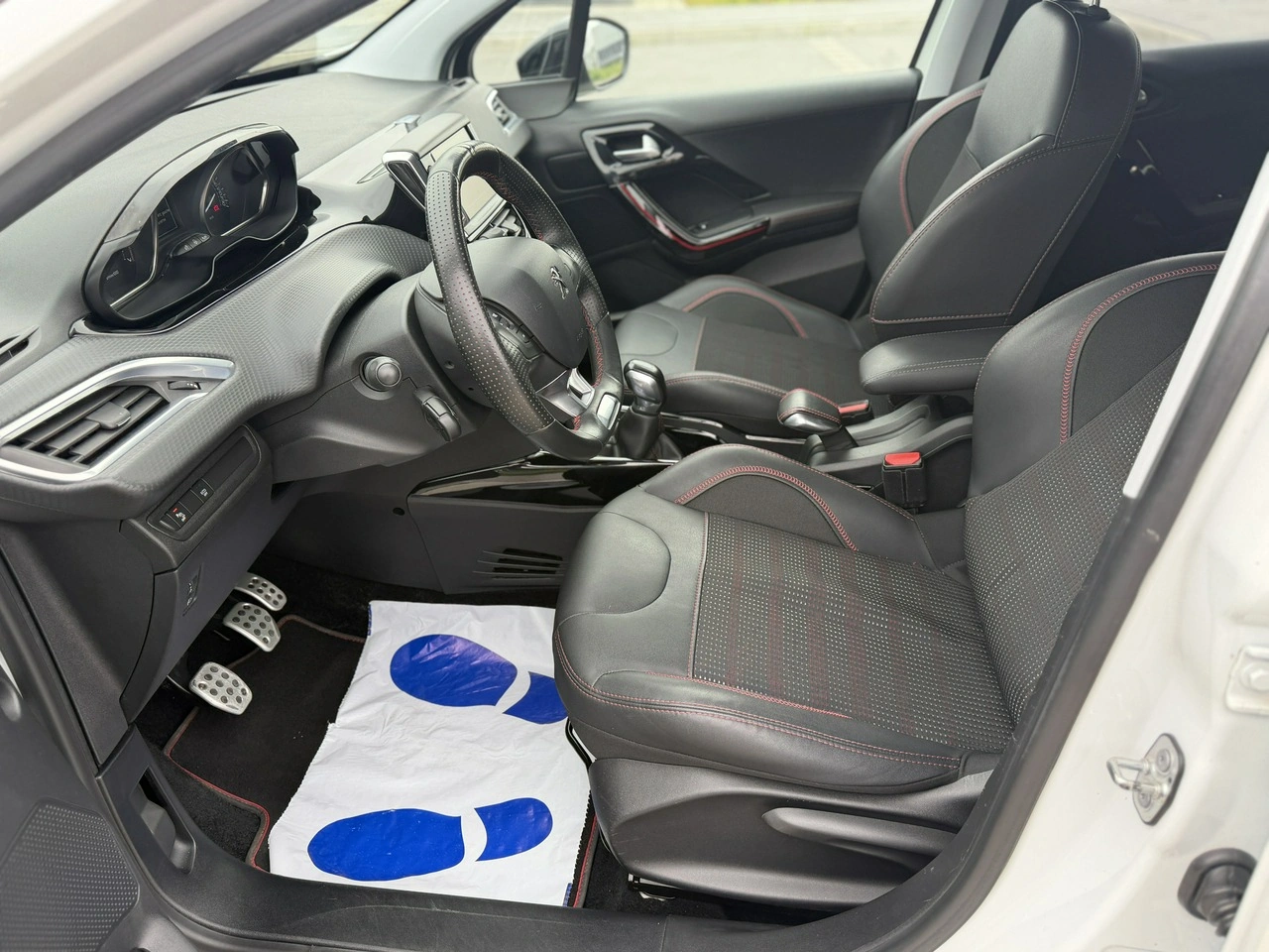 Peugeot 2008 - Zdjęcie 17