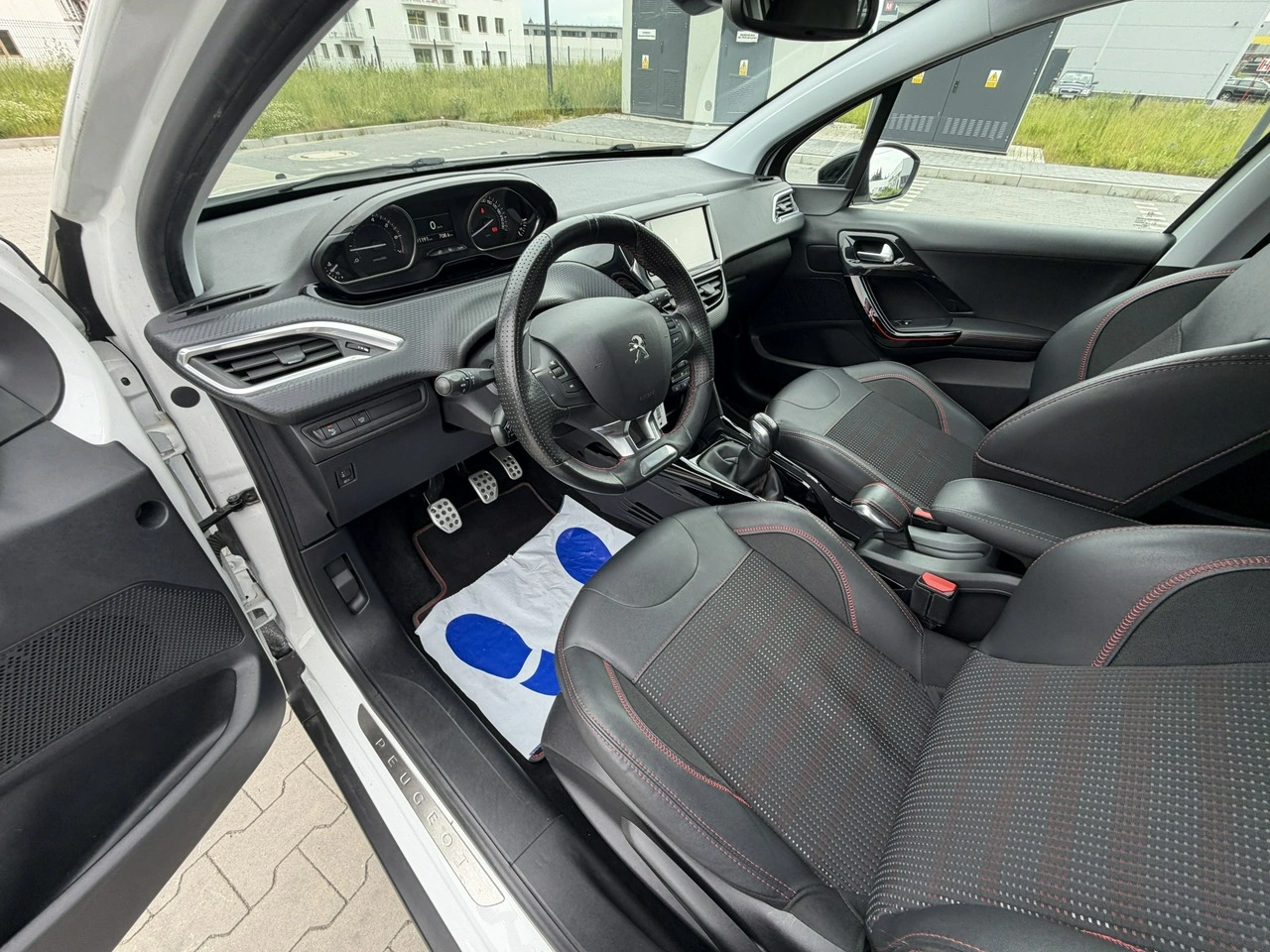 Peugeot 2008 - Zdjęcie 18