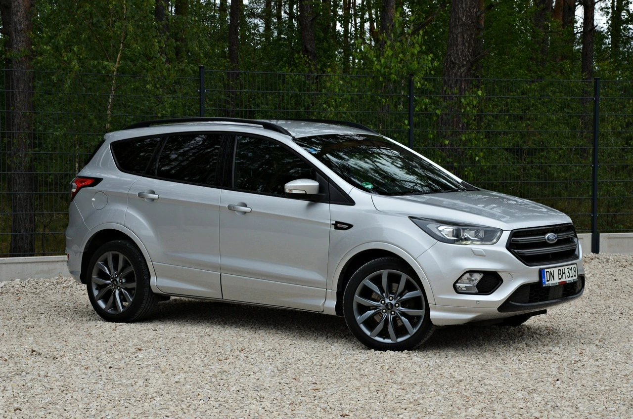 Ford Kuga - Zdjęcie 15