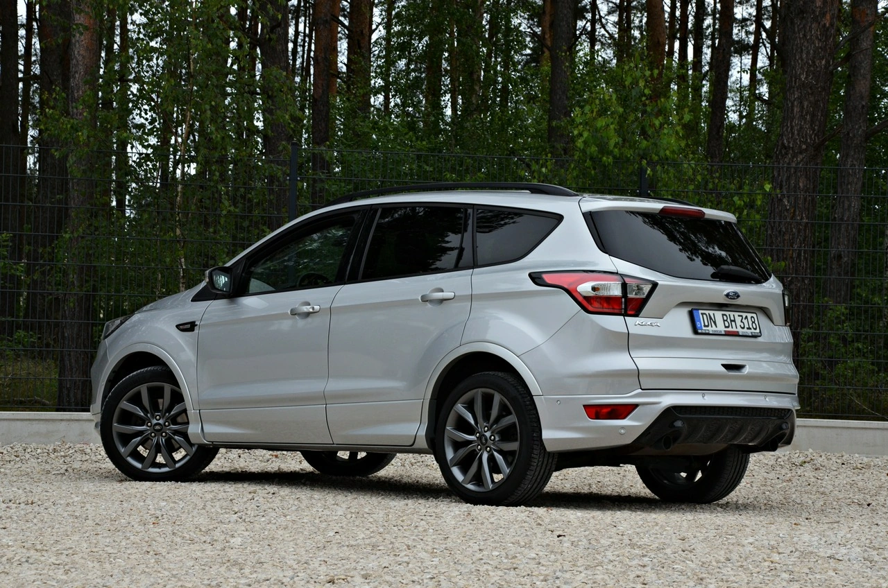 Ford Kuga - Zdjęcie 18