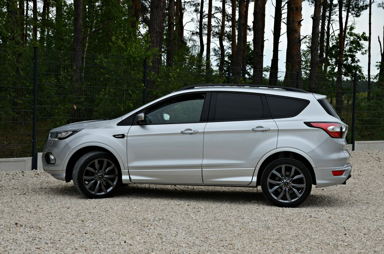 Ford Kuga - Zdjęcie 21