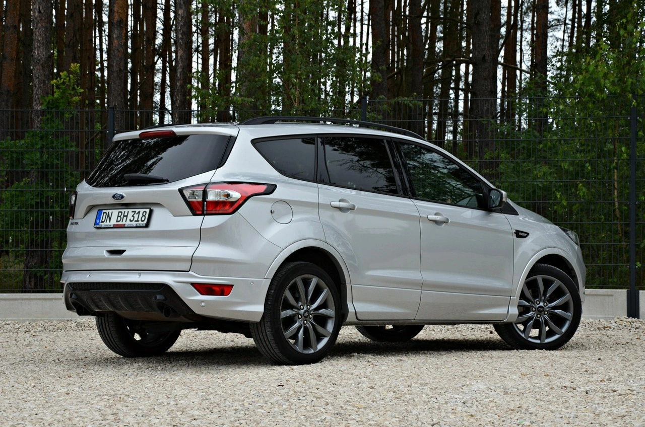 Ford Kuga - Zdjęcie 22