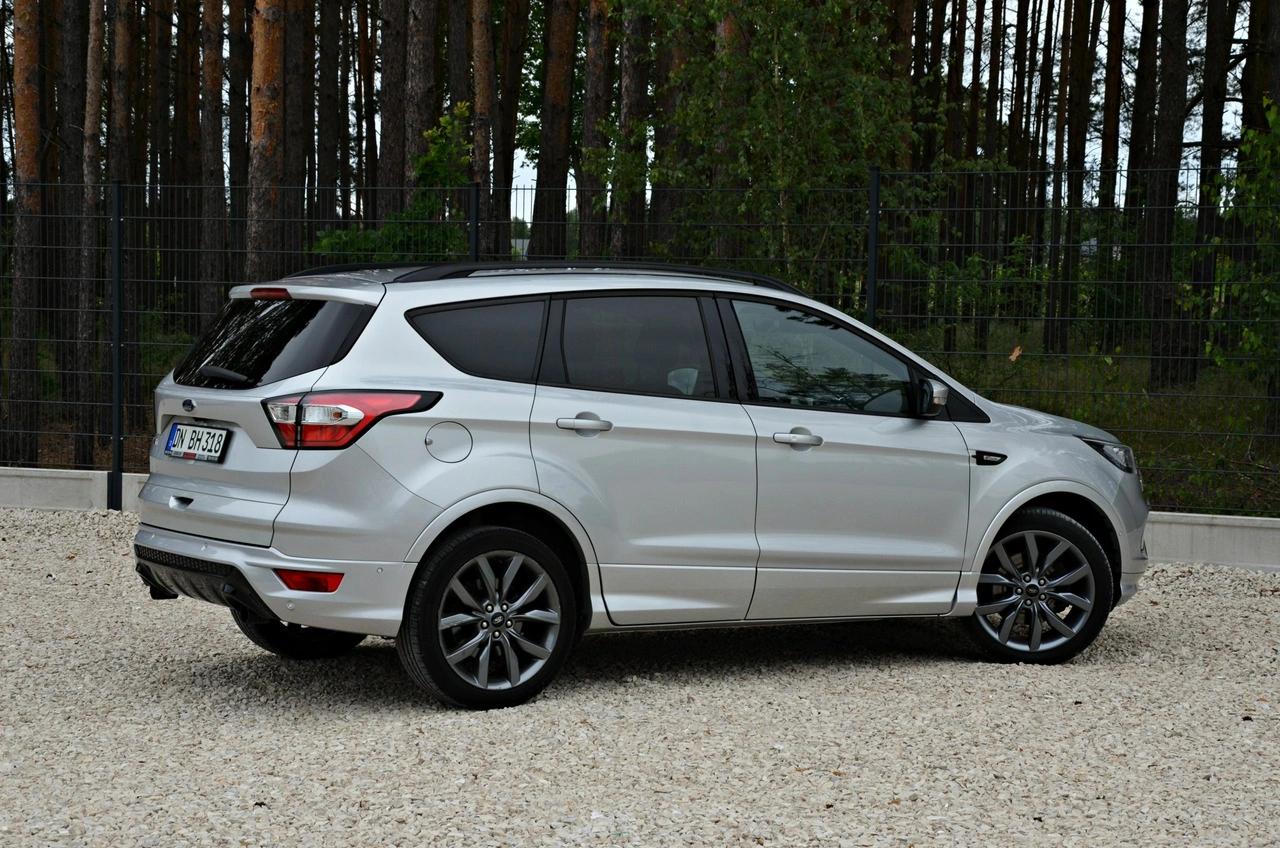 Ford Kuga - Zdjęcie 23
