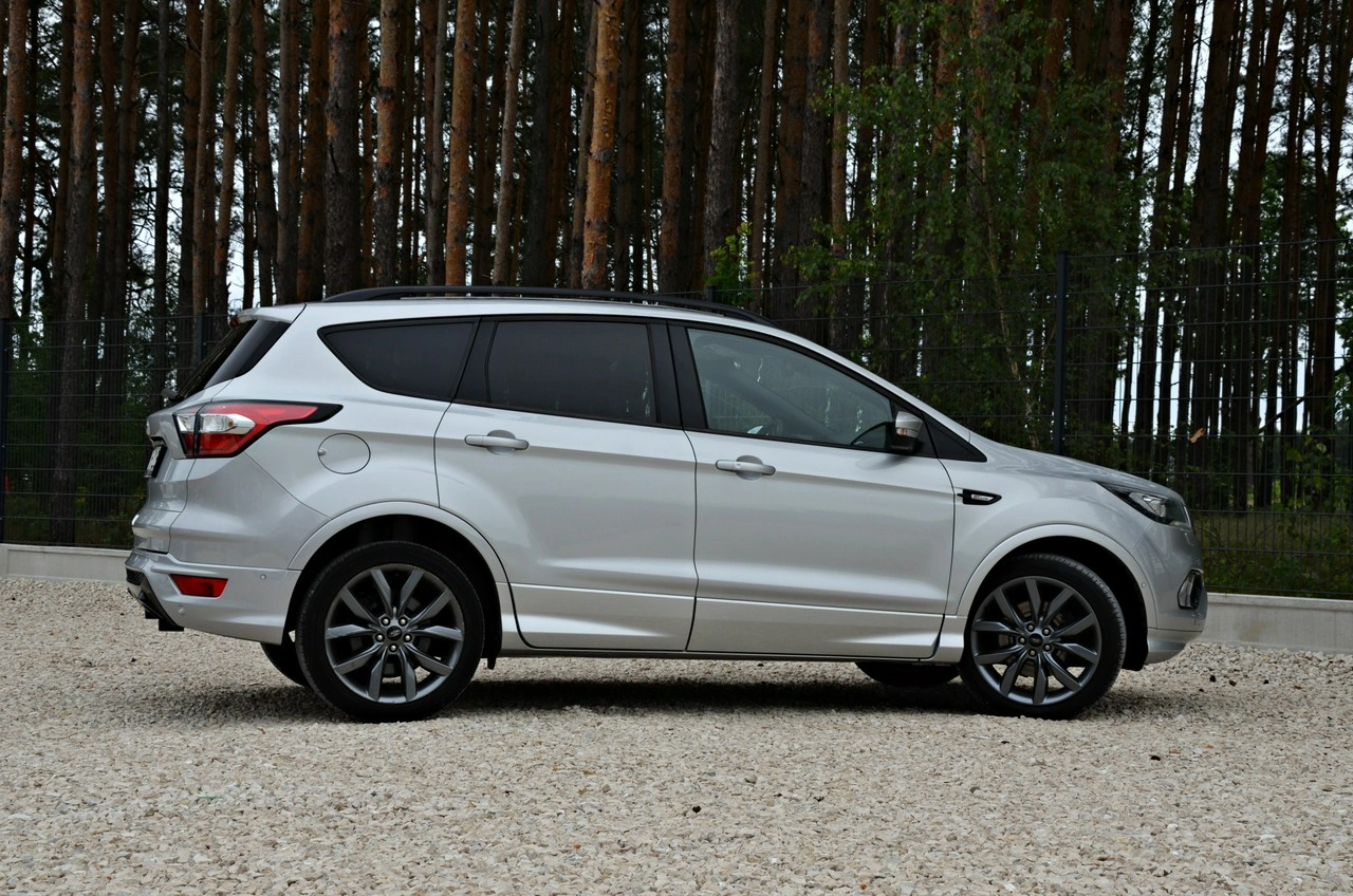 Ford Kuga - Zdjęcie 24