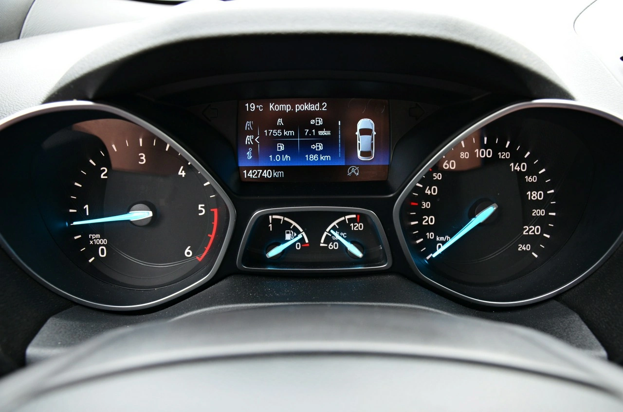 Ford Kuga - Zdjęcie 26