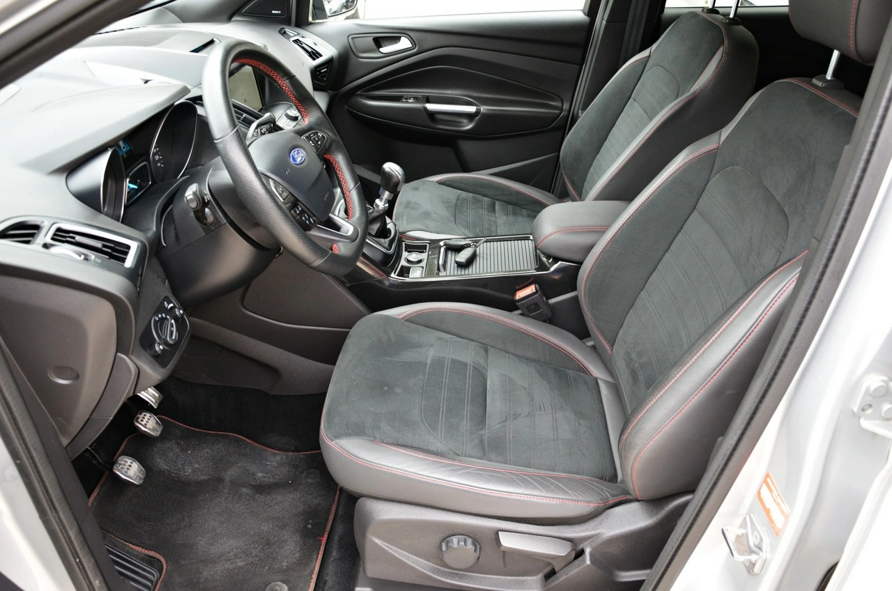 Ford Kuga - Zdjęcie 29