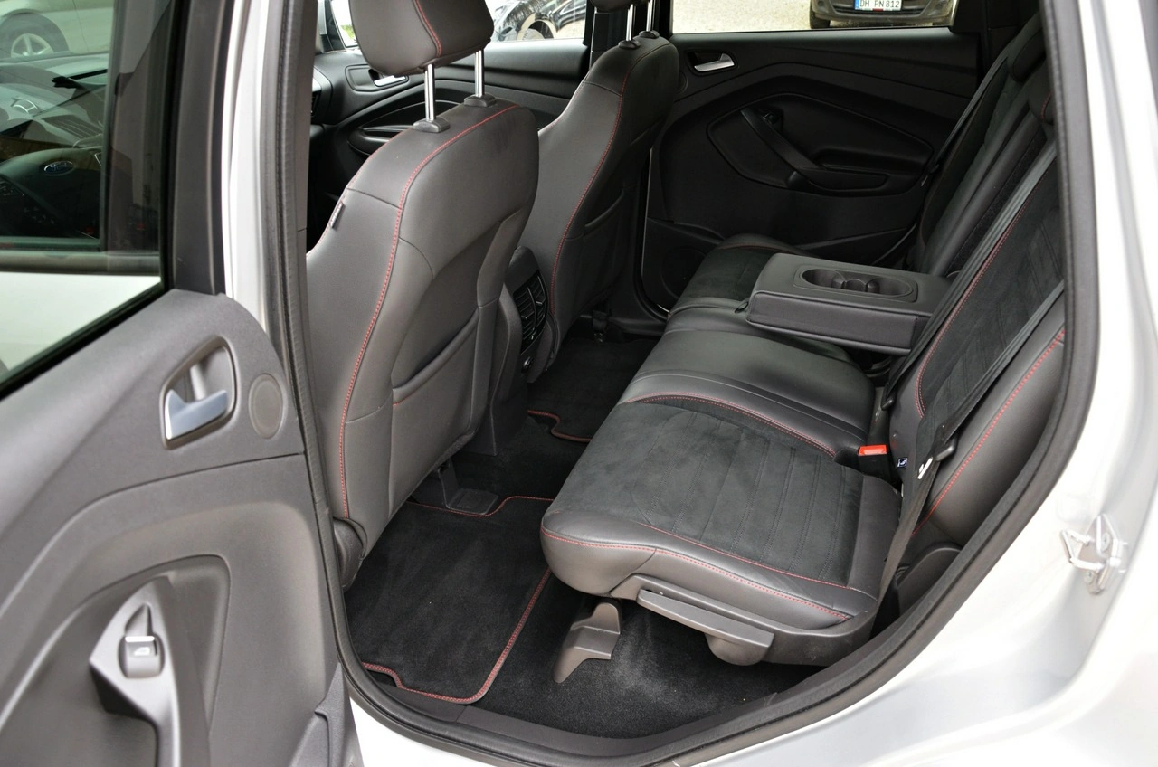 Ford Kuga - Zdjęcie 32