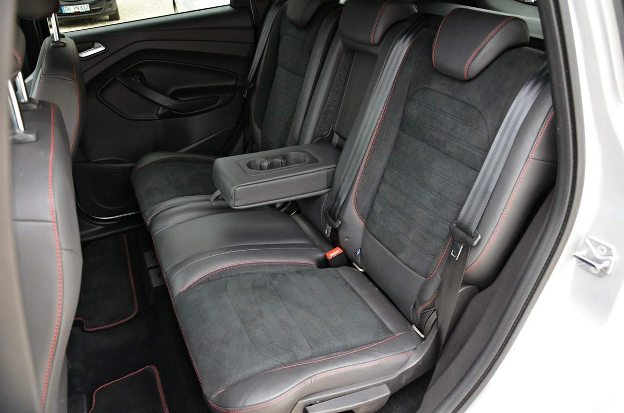 Ford Kuga - Zdjęcie 33