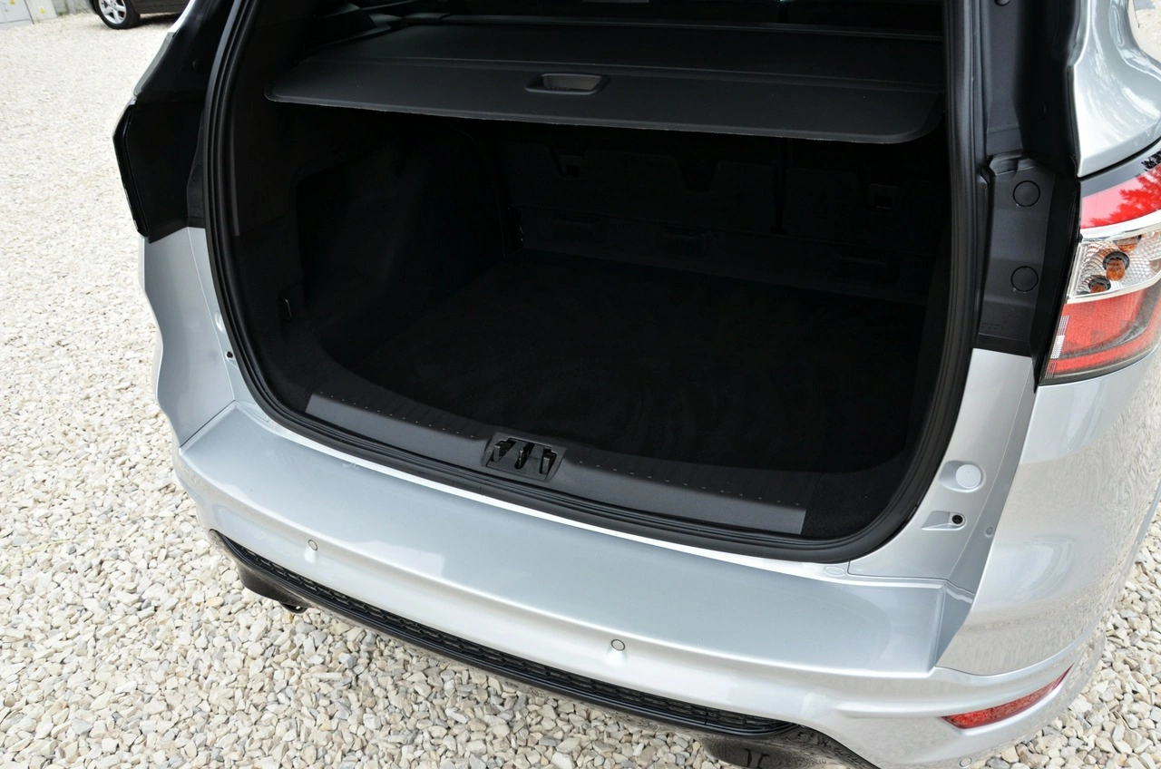 Ford Kuga - Zdjęcie 34