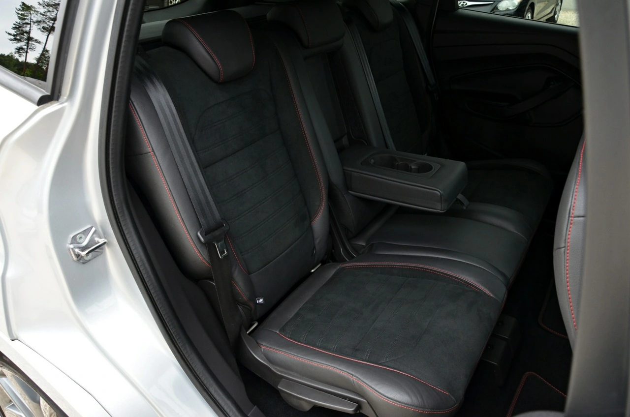 Ford Kuga - Zdjęcie 36
