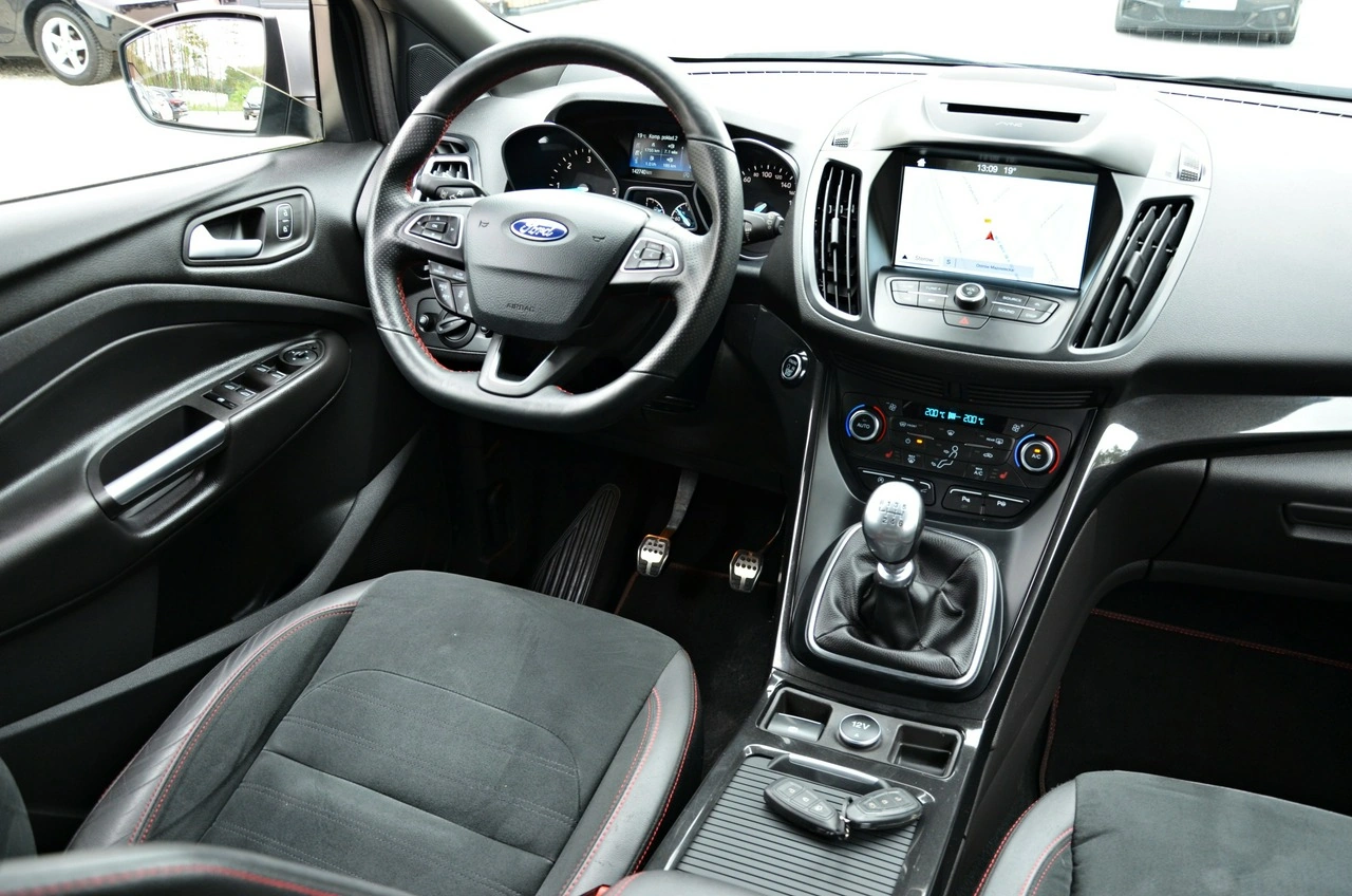 Ford Kuga - Zdjęcie 4