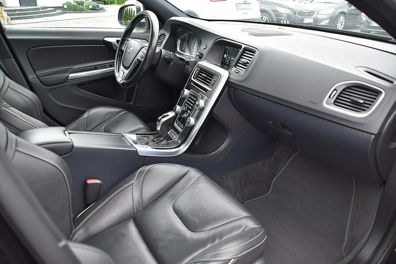 Volvo V60 - Zdjęcie 12