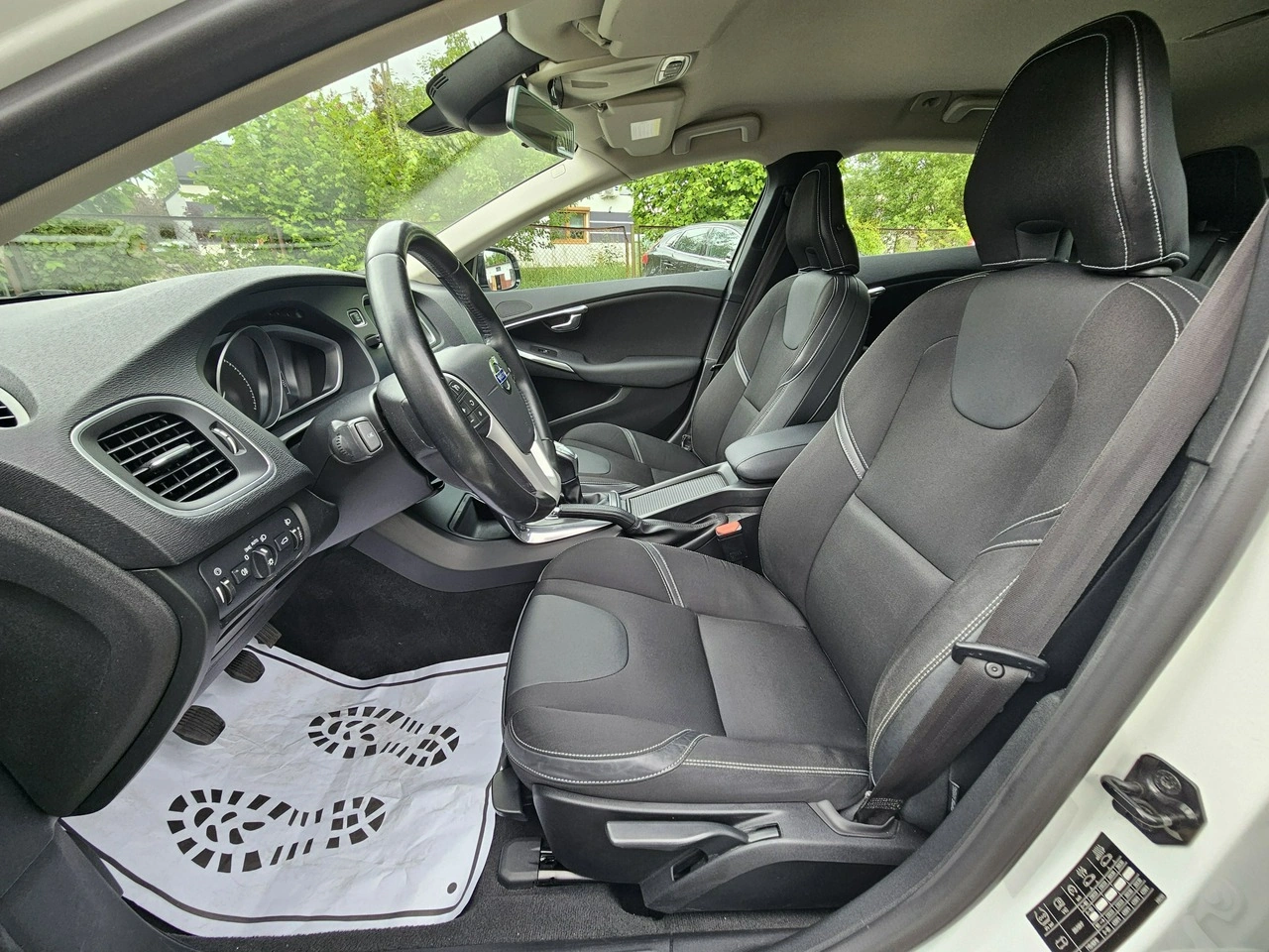 Volvo V40 - Zdjęcie 9