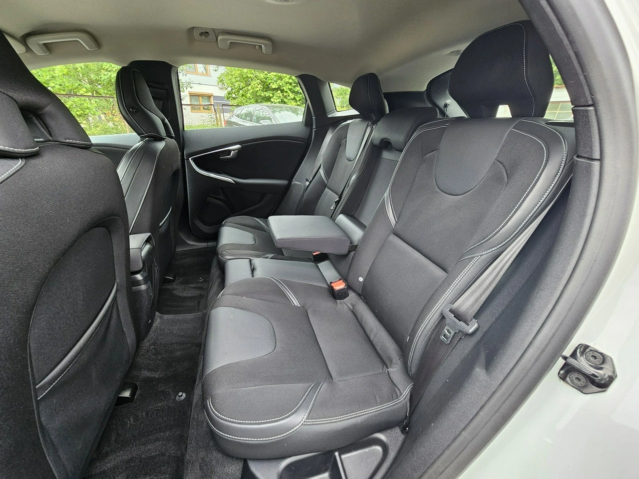 Volvo V40 - Zdjęcie 15
