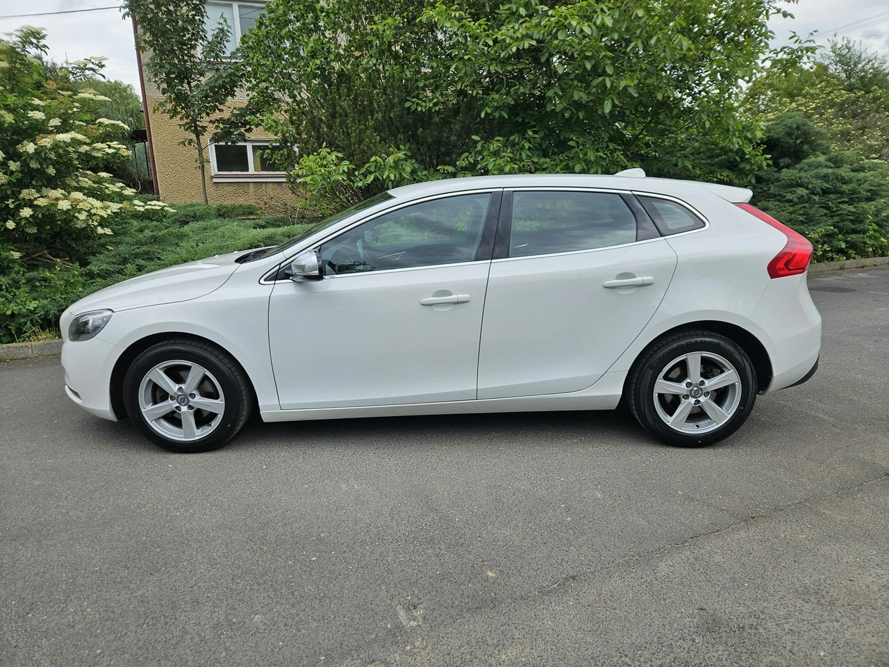 Volvo V40 - Zdjęcie 1