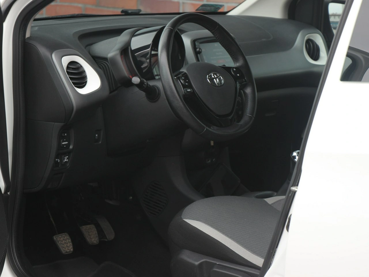 Toyota Aygo - Zdjęcie 12