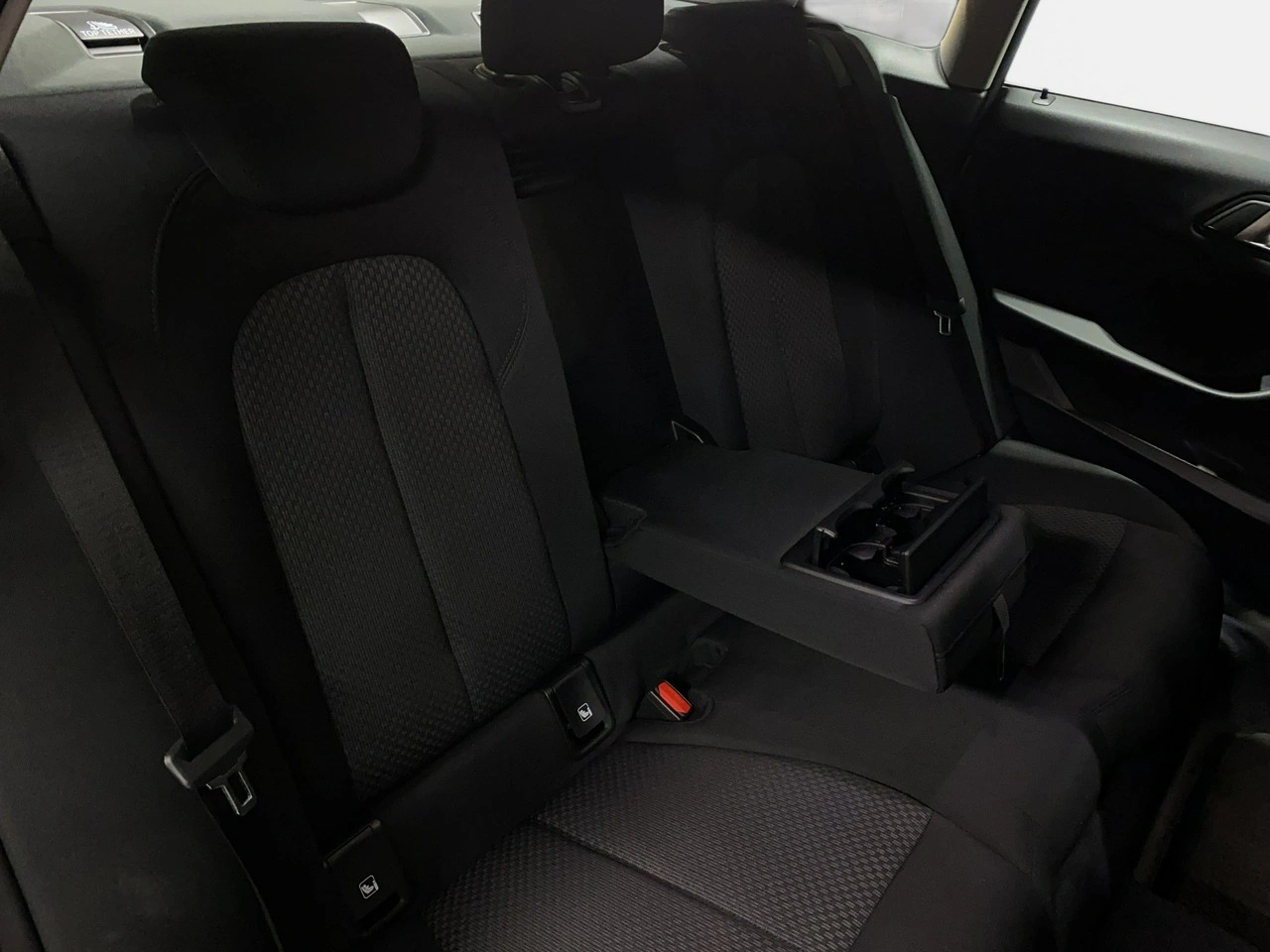 BMW 218 - Zdjęcie 15