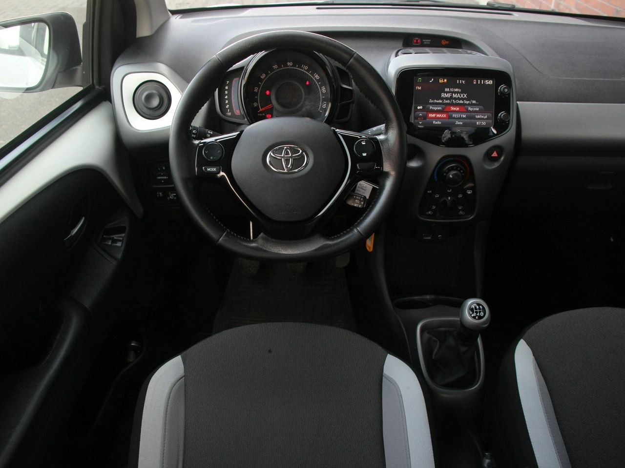 Toyota Aygo - Zdjęcie 16