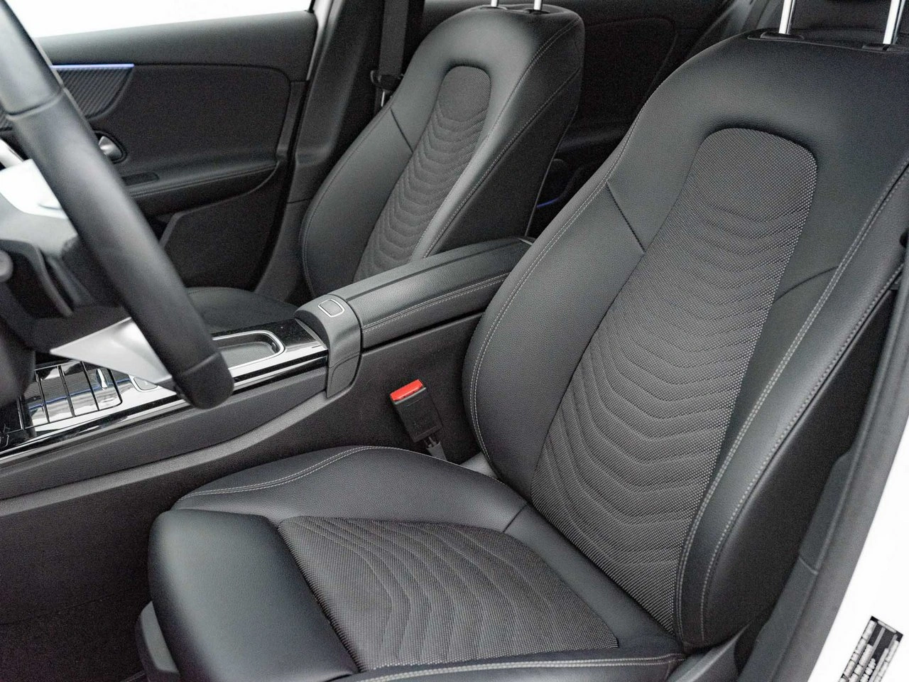 Mercedes A 200 - Zdjęcie 9