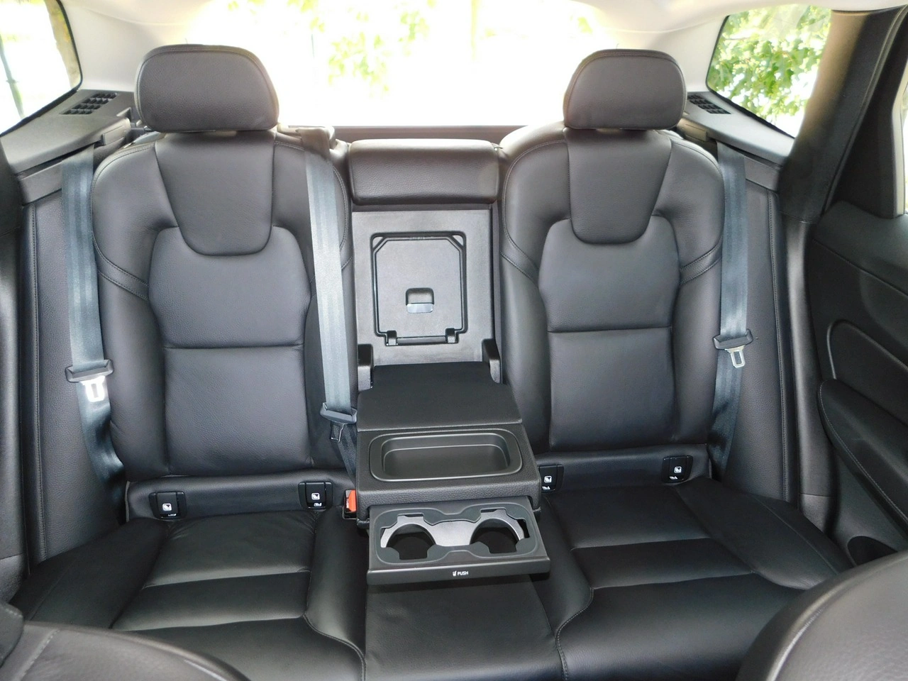 Volvo XC 60 - Zdjęcie 9