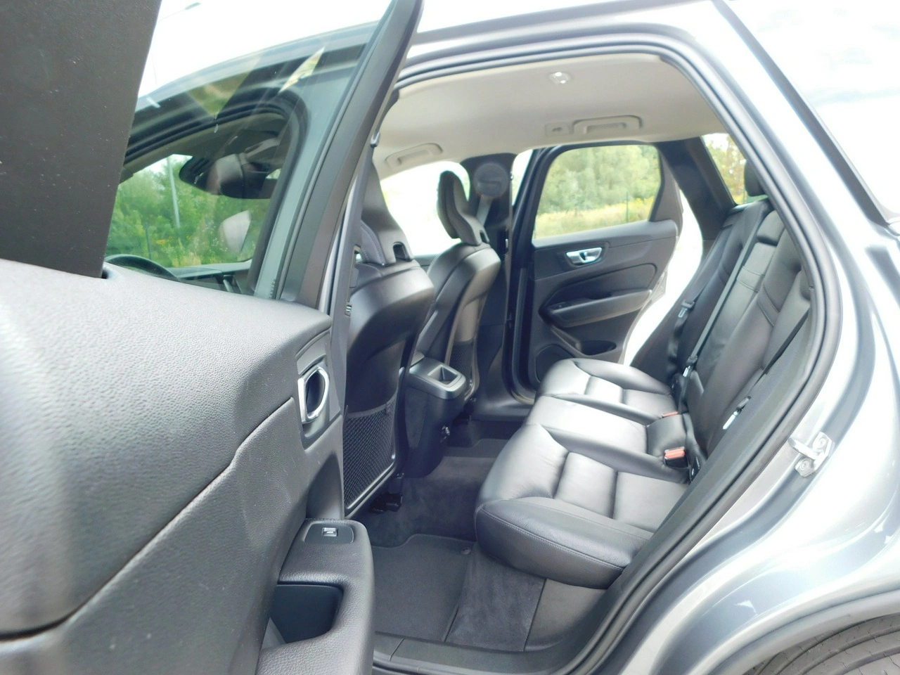 Volvo XC 60 - Zdjęcie 10