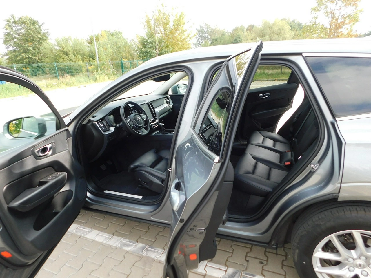 Volvo XC 60 - Zdjęcie 11