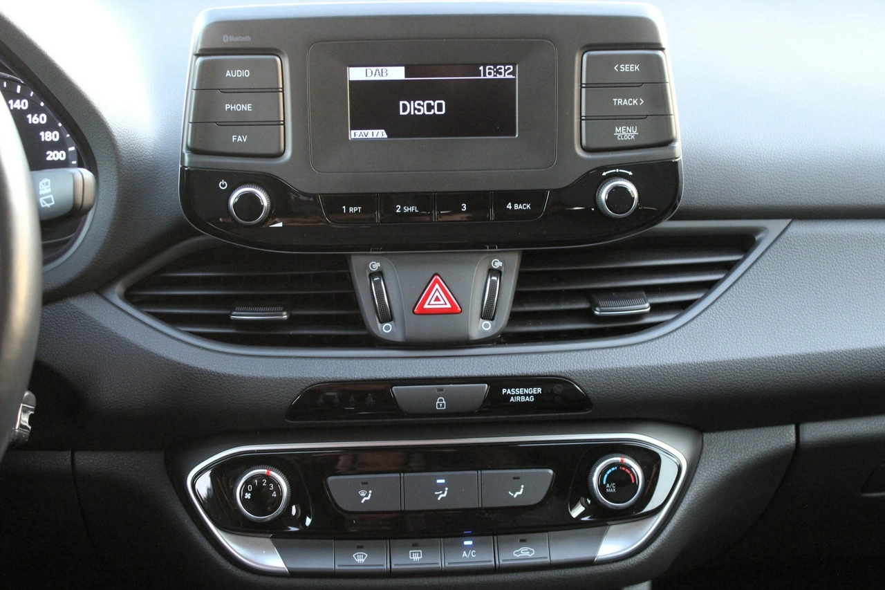 Hyundai i30 - Zdjęcie 16