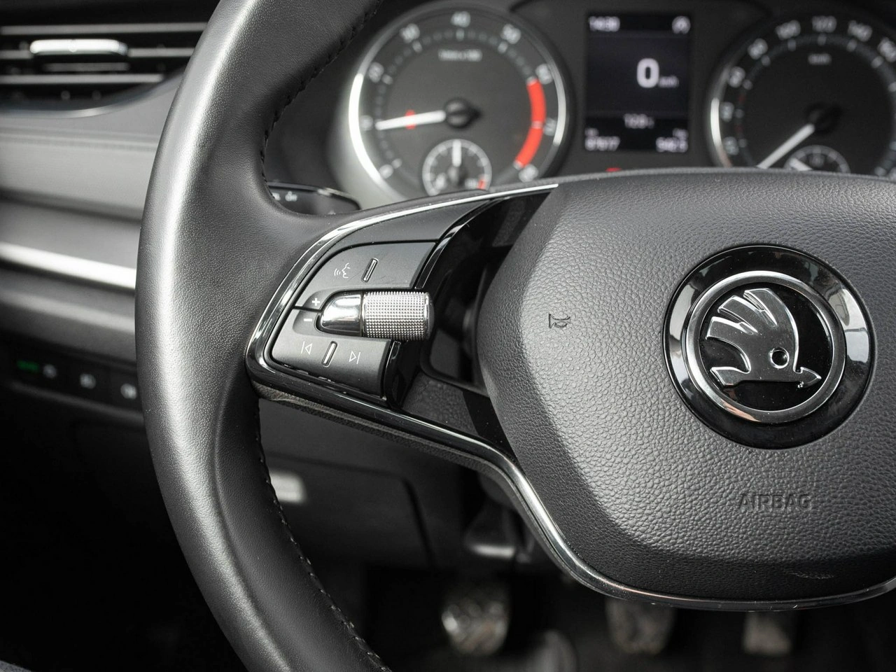 Skoda Octavia - Zdjęcie 12