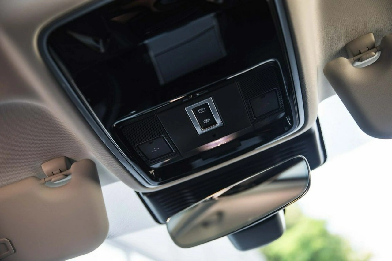Land Rover Range Rover Velar - Zdjęcie 13