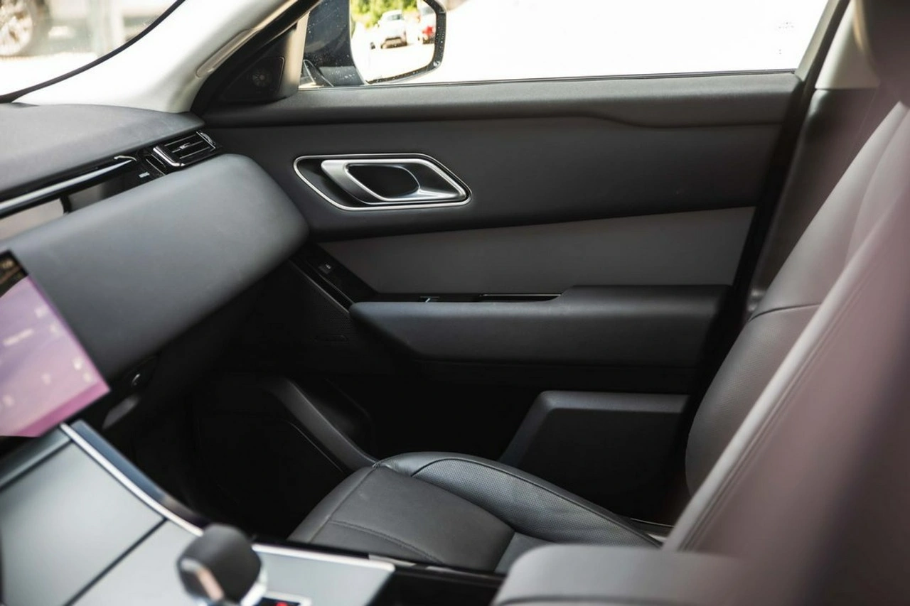 Land Rover Range Rover Velar - Zdjęcie 17