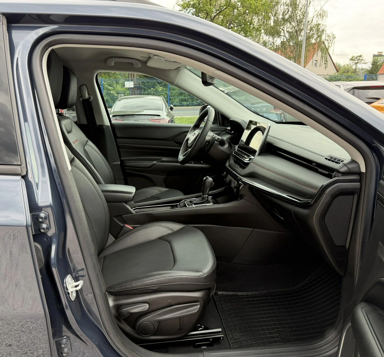 Jeep Compass - Zdjęcie 12