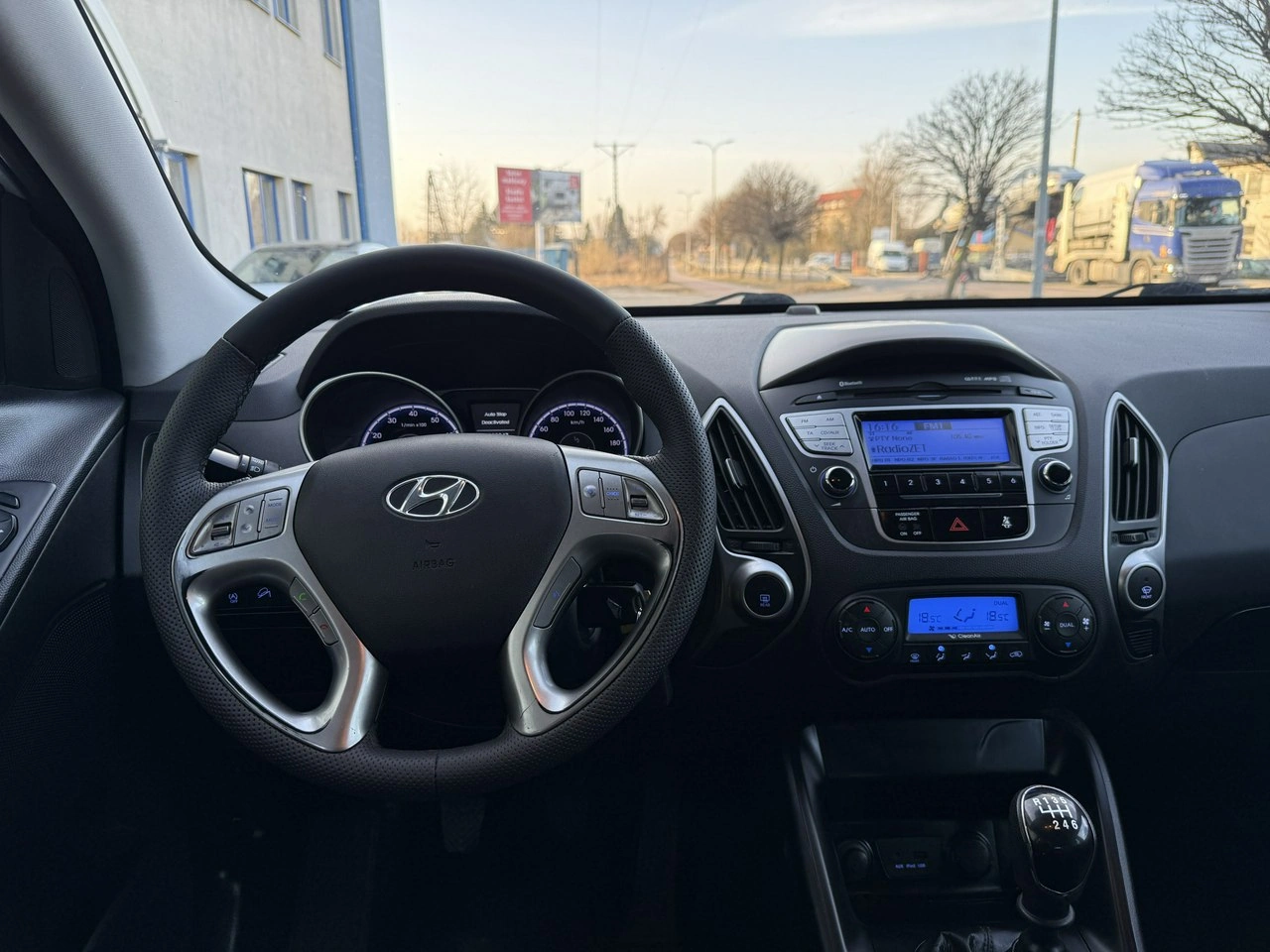 Hyundai ix35 - Zdjęcie 15