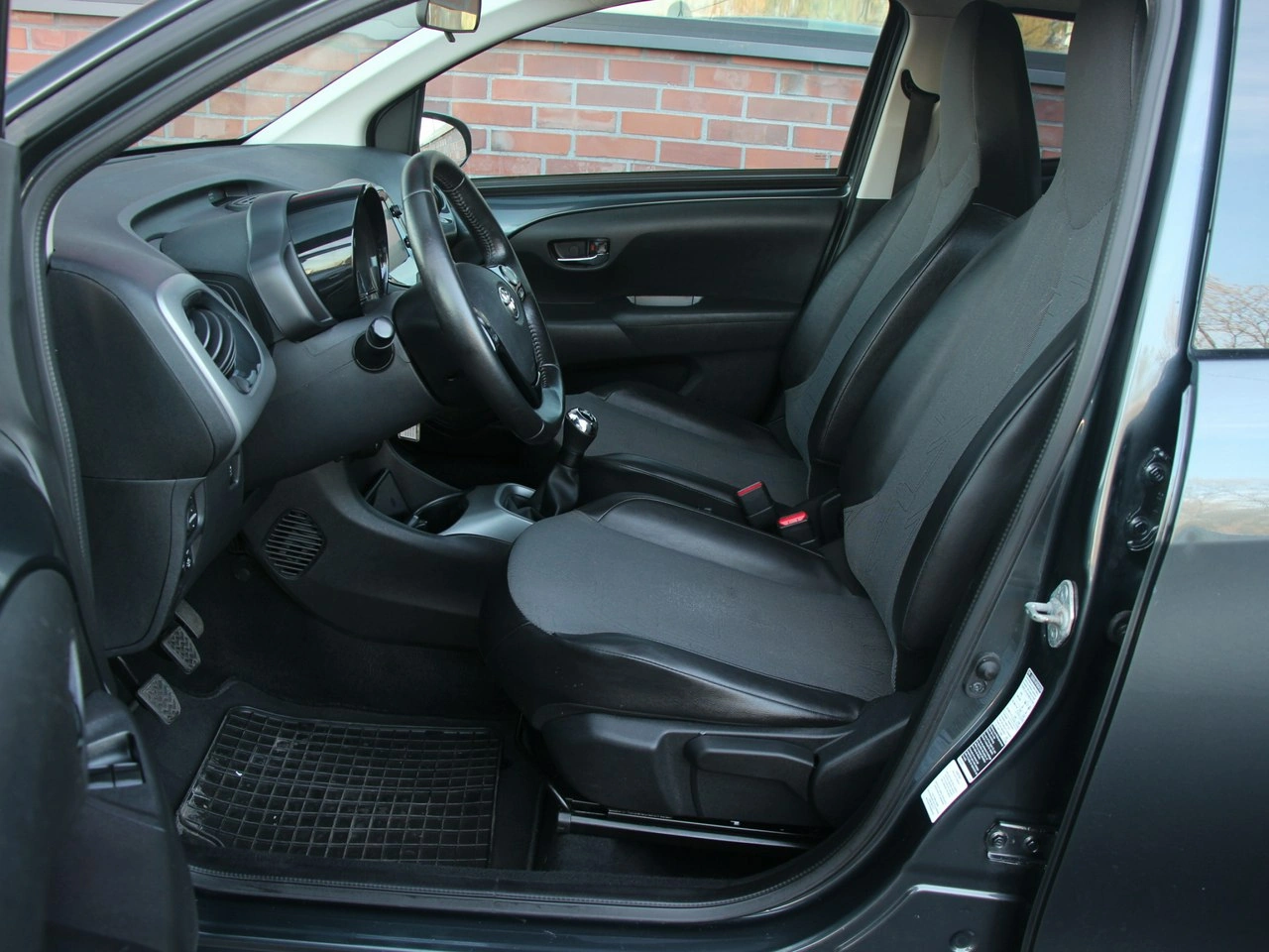 Toyota Aygo - Zdjęcie 9