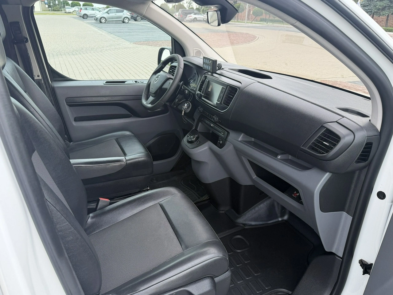 Opel Vivaro - Zdjęcie 12