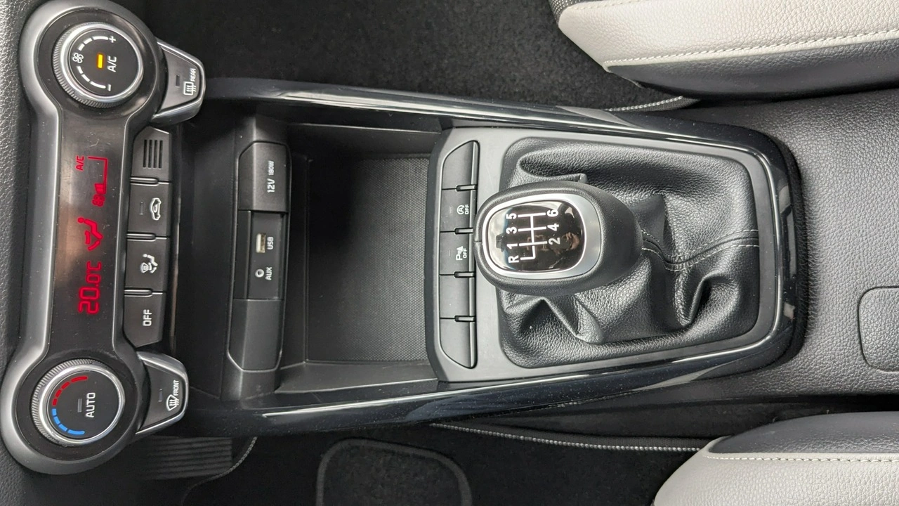 Kia Stonic - Zdjęcie 29