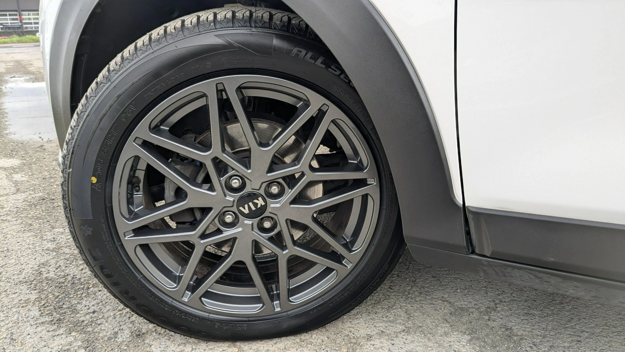 Kia Stonic - Zdjęcie 41