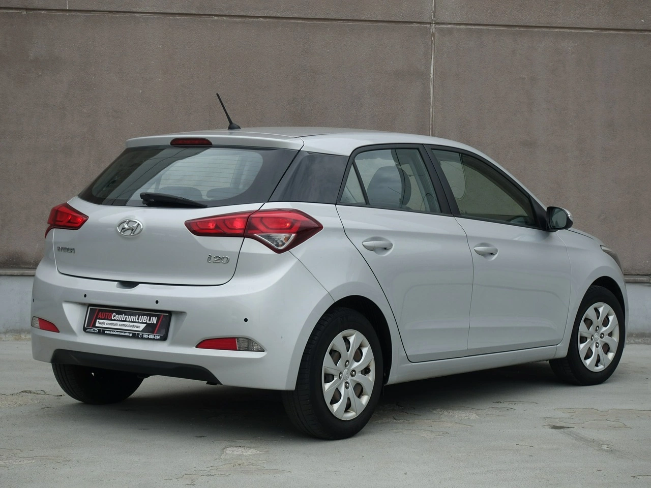 Hyundai i20 - Zdjęcie 9